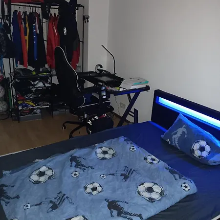 3 Freimann Apartment *